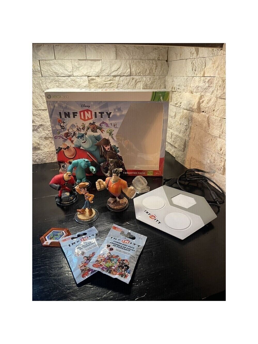 XBOX 360 Disney Infinity 2.0 Edition Marvel Super Heroes Starter Pack Play Set